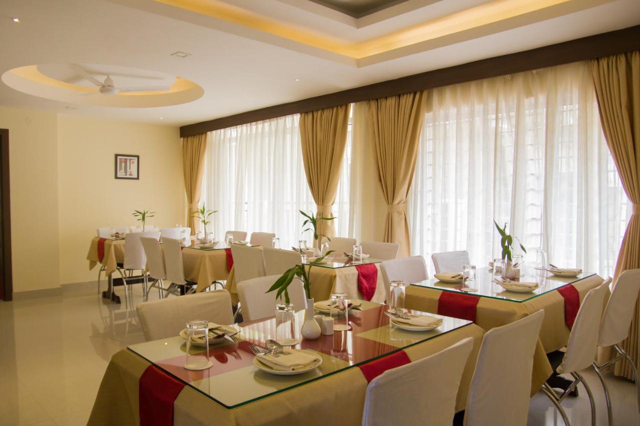 Hotel Park Riviera غاواهاتي المظهر الخارجي الصورة